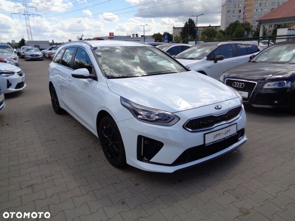 Kia Ceed 1.6 GDI DCT OPF Platinum Edition - 8