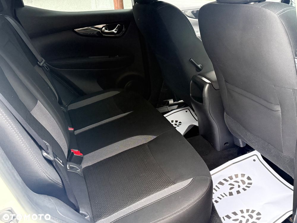 Nissan Qashqai 1.6 DIG-T Acenta - 26