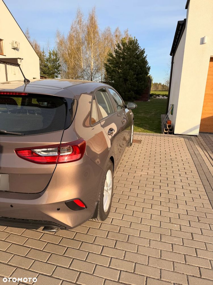 Kia Ceed 1.4 M - 10