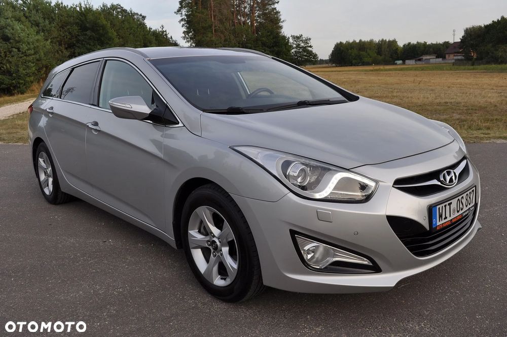 Hyundai i40 i40cw 1.7 CRDi Fifa World Cup Edition - 11