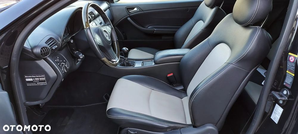 Mercedes-Benz CLC - 32