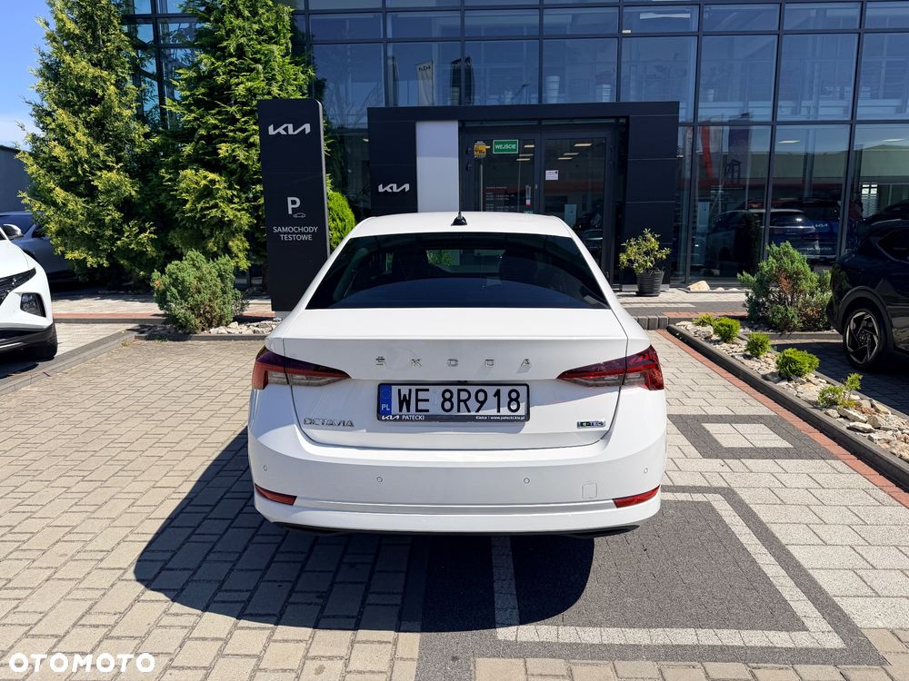 Skoda Octavia 1.5 TSI e-Tec Ambition DSG - 6