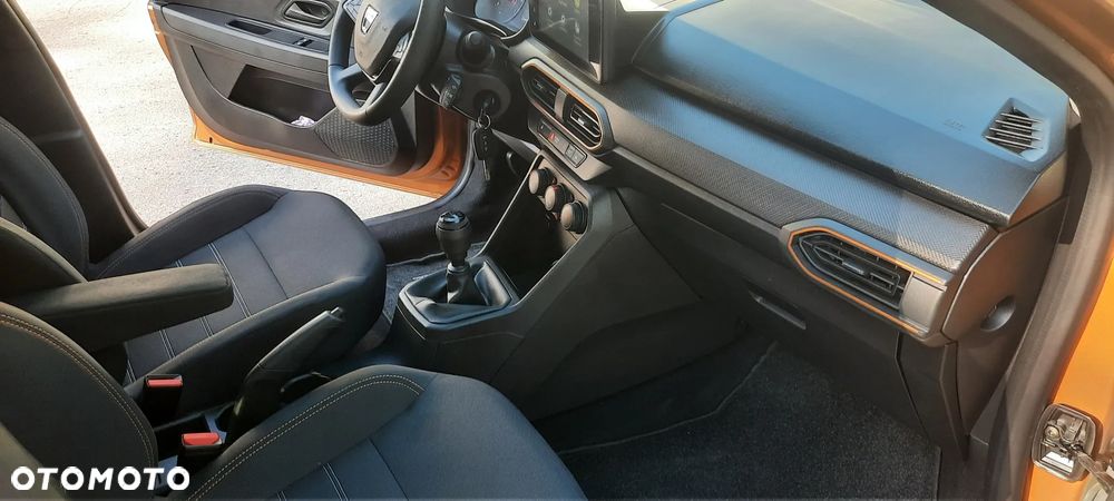 Dacia Sandero Stepway 1.0 TCe SL Celebration S&S - 17