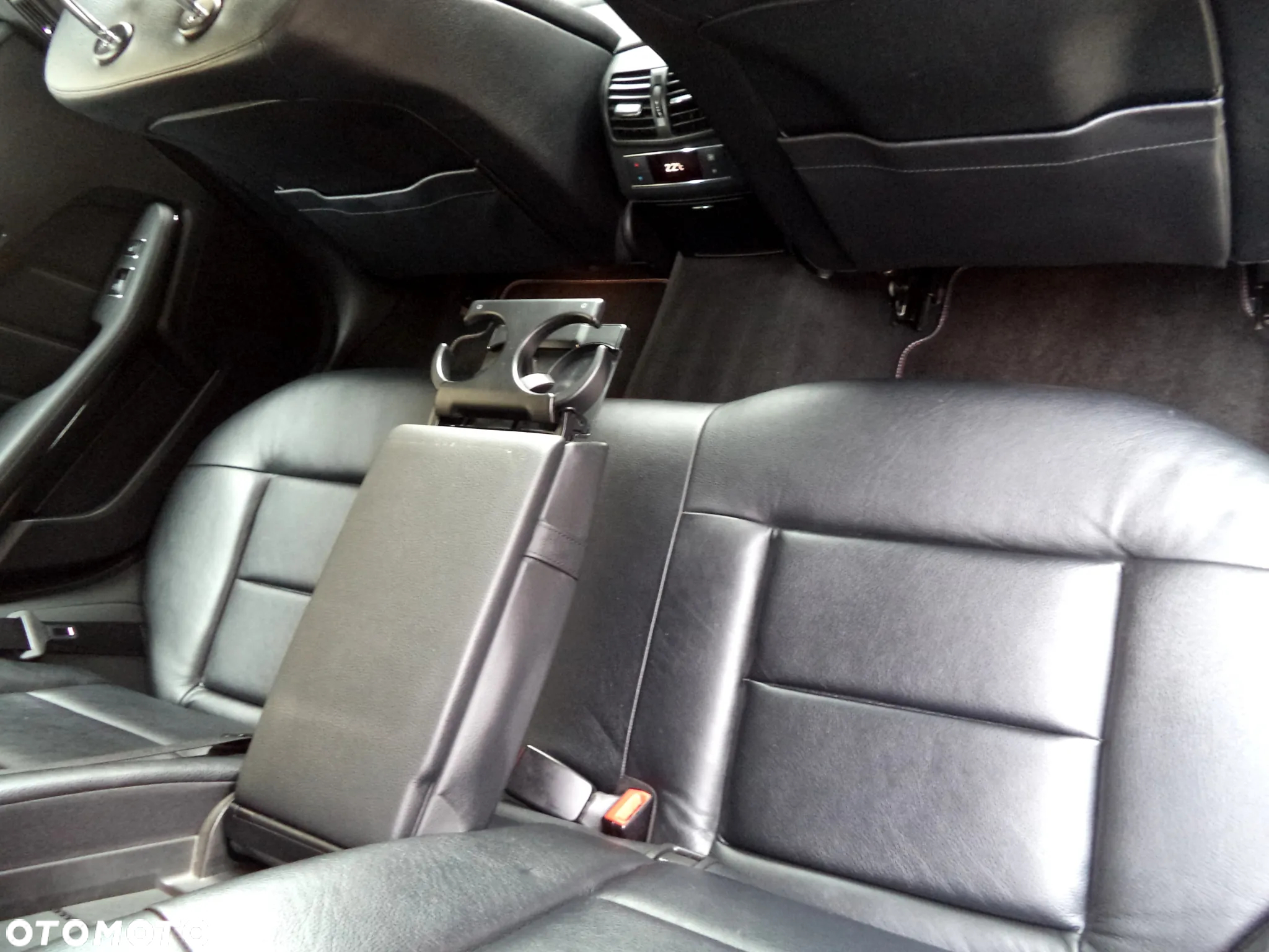 Mercedes-Benz Klasa E 350 T CDI DPF 4Matic BlueEFFICIENCY 7G-TRONIC Avantgarde - 20