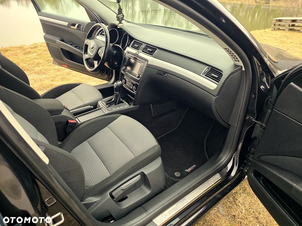 Skoda Superb 1.8 TSI Active - 22