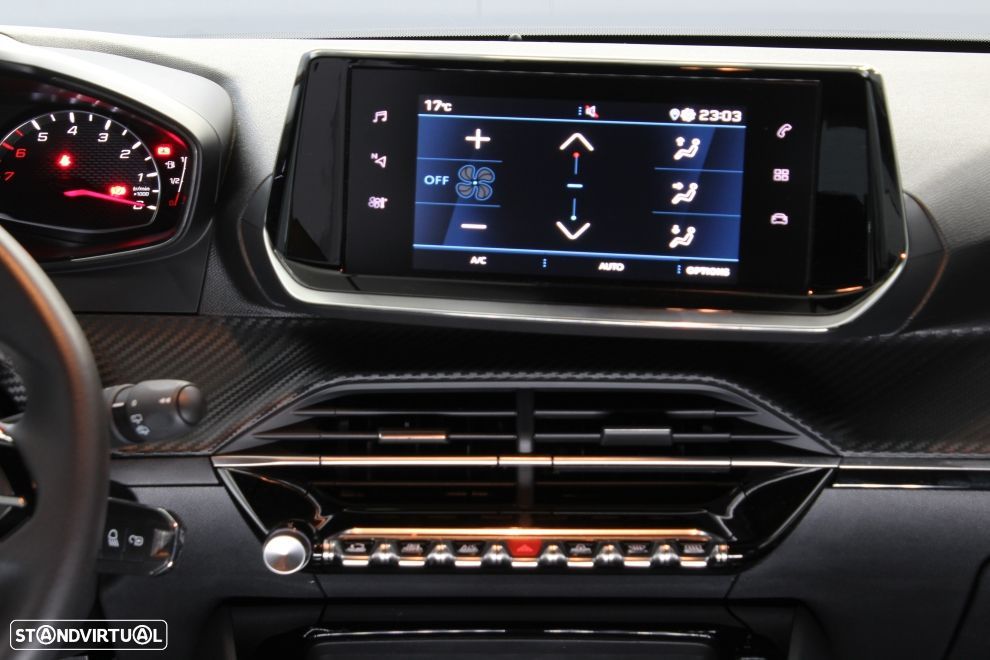 Peugeot 2008 1.2 PureTech Active Pack - 16