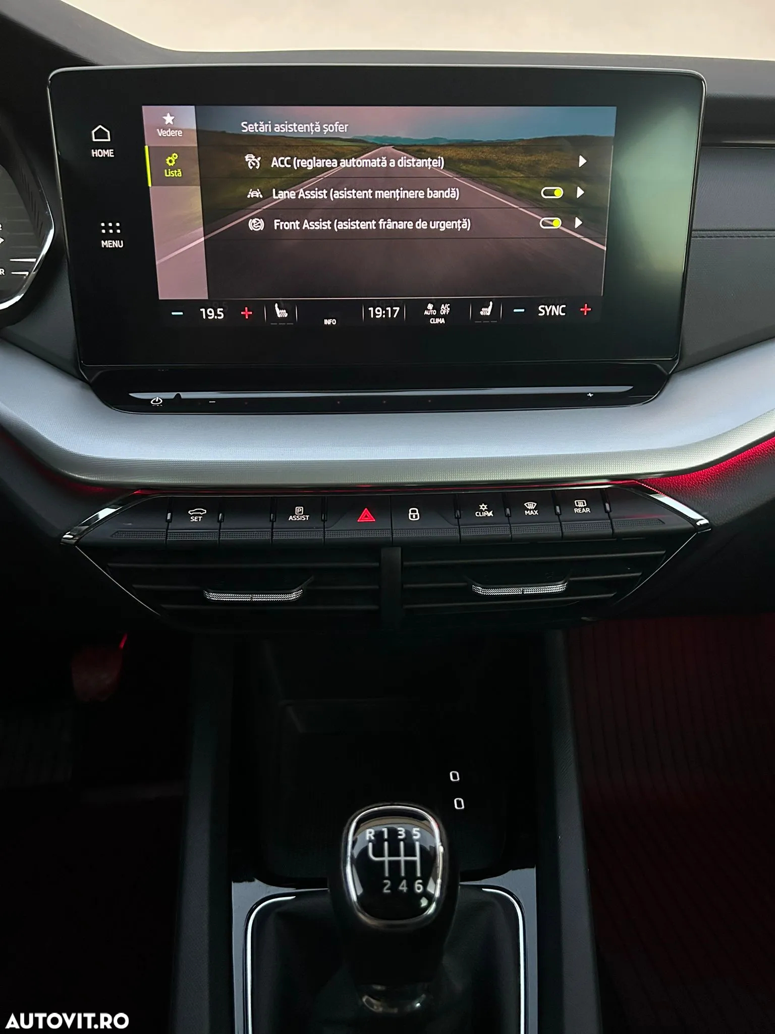 Skoda Octavia Combi 2.0 TDI Style - 24