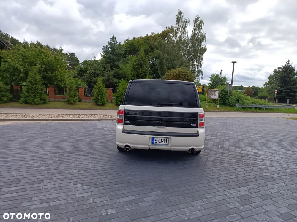 Ford Flex - 33