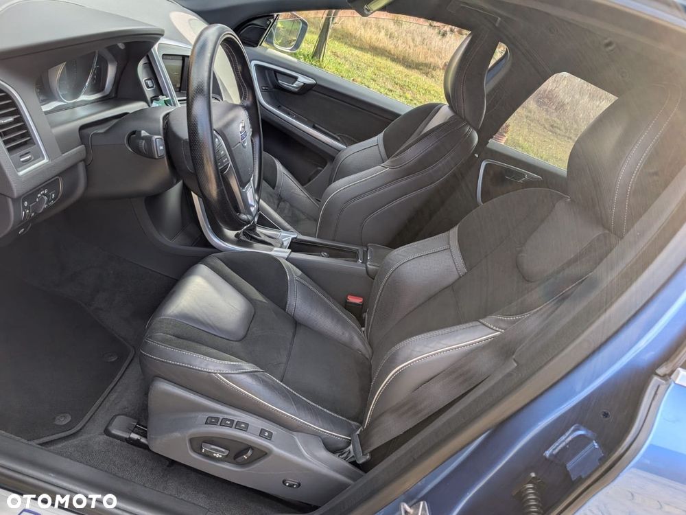 Volvo XC 60 D4 Drive-E R-Design Momentum - 19