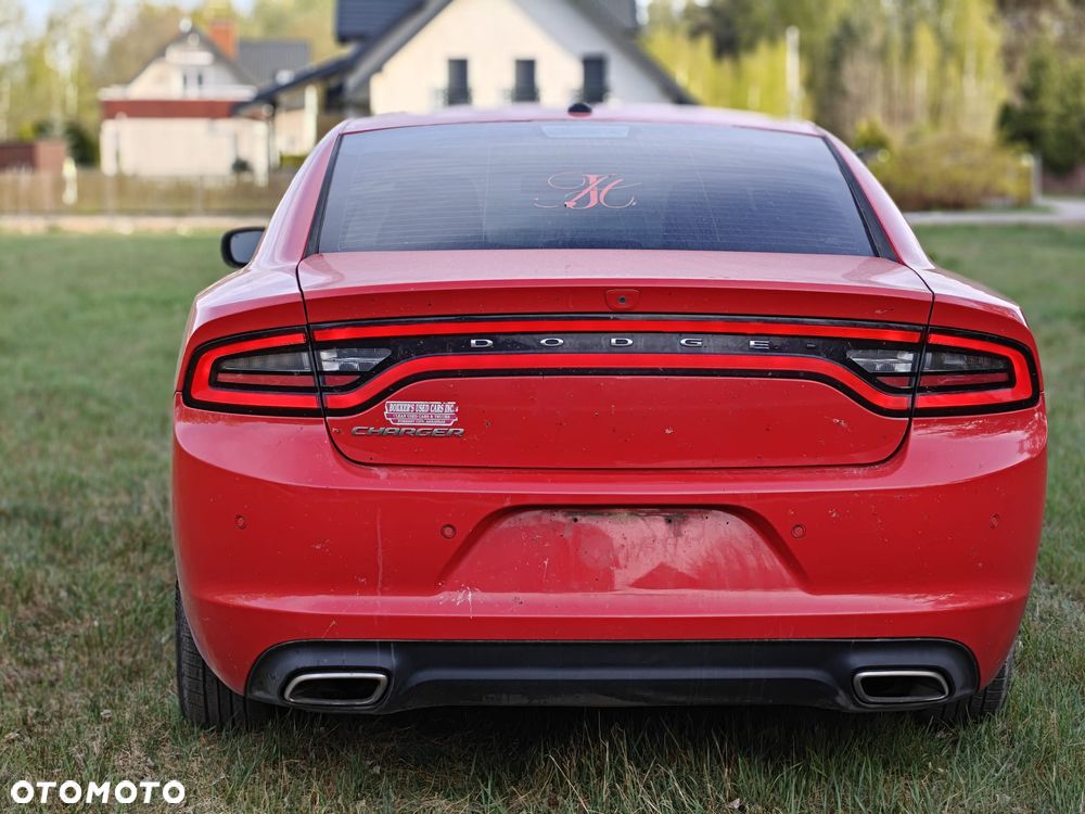 Dodge Charger 3.6 SXT AWD - 2