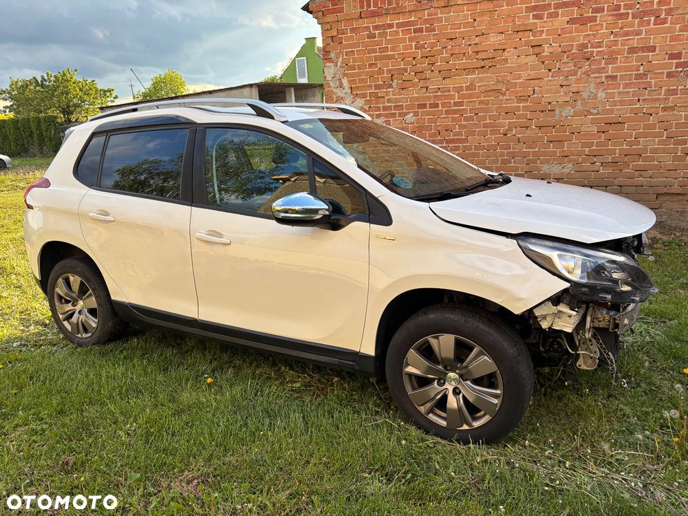 Peugeot 2008 1.6 BlueHDi Style - 2