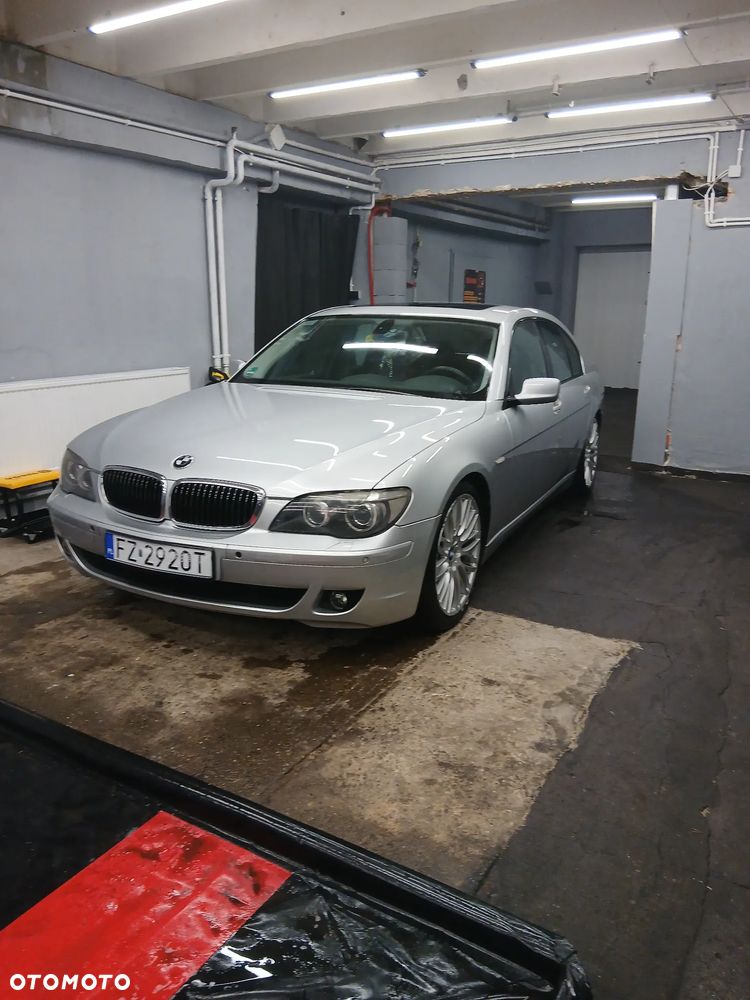 BMW Seria 7 - 2