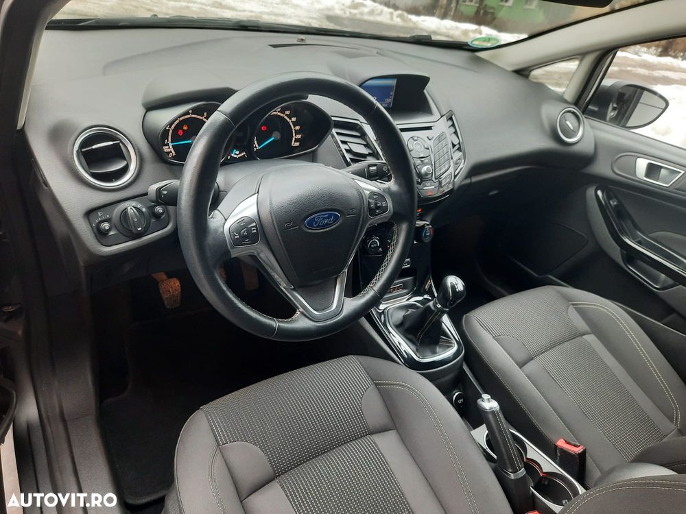 Ford Fiesta 1.0 EcoBoost Start-Stop Titanium - 11
