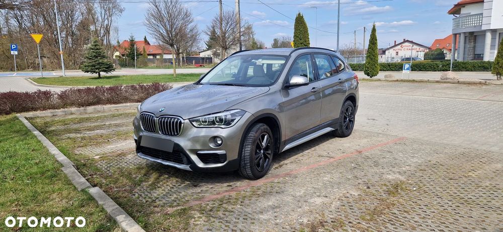 BMW X1 xDrive25d Sport Line - 4