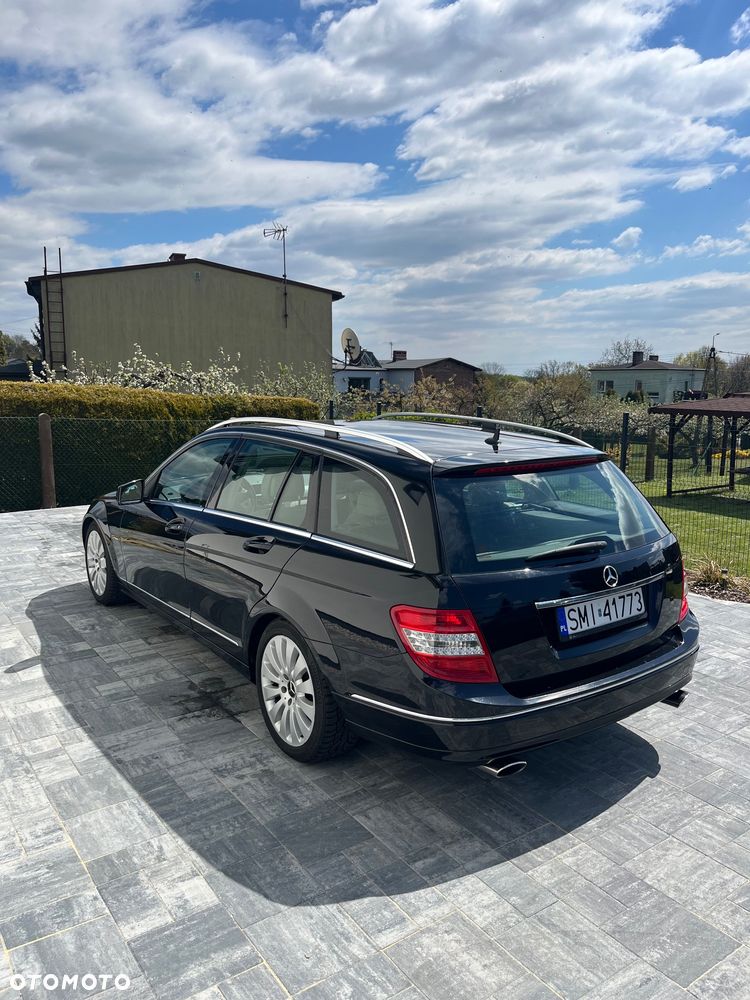 Mercedes-Benz Klasa C 320 CDI DPF Elegance - 4