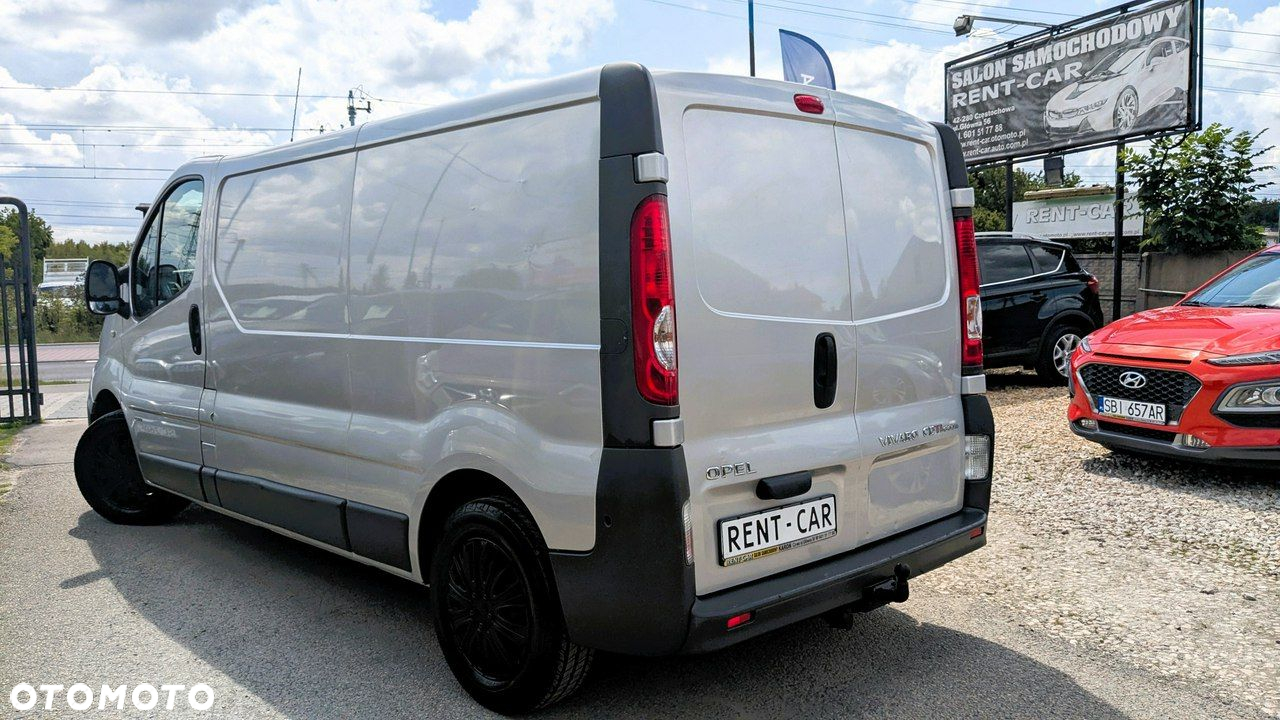 Opel Vivaro - 8