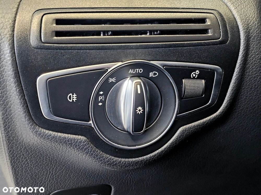 Mercedes-Benz GLC - 30