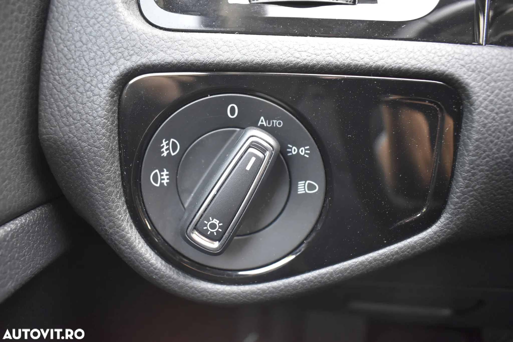 Volkswagen Golf 2.0 TDI DSG Highline - 30