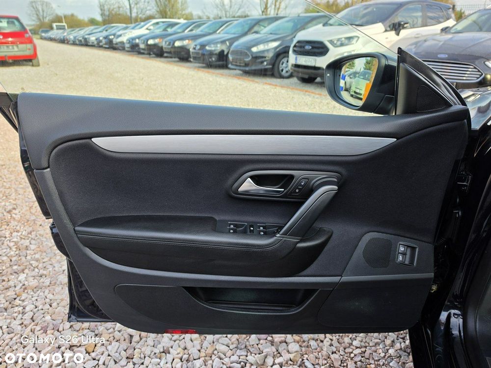 Volkswagen Passat CC - 26