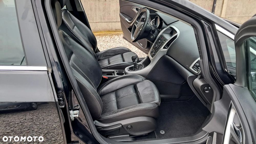 Opel Astra GTC 1.6 Turbo Edition - 16