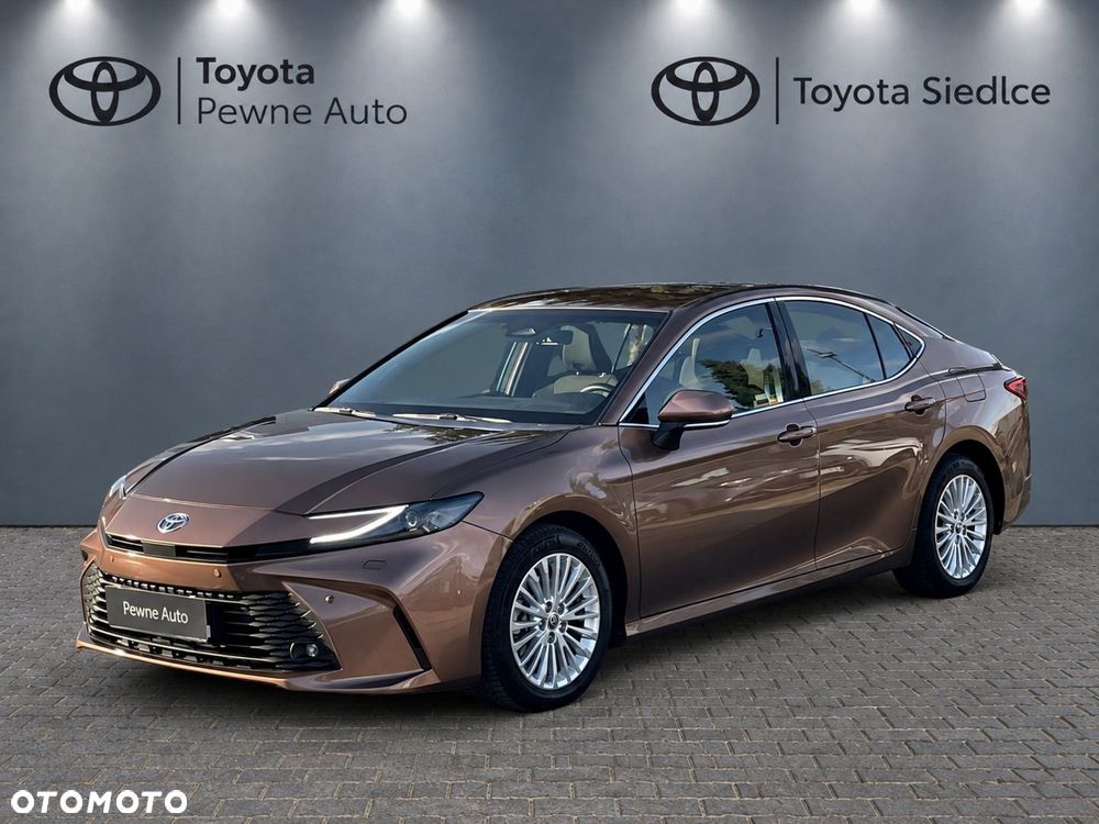 Toyota Camry - 2