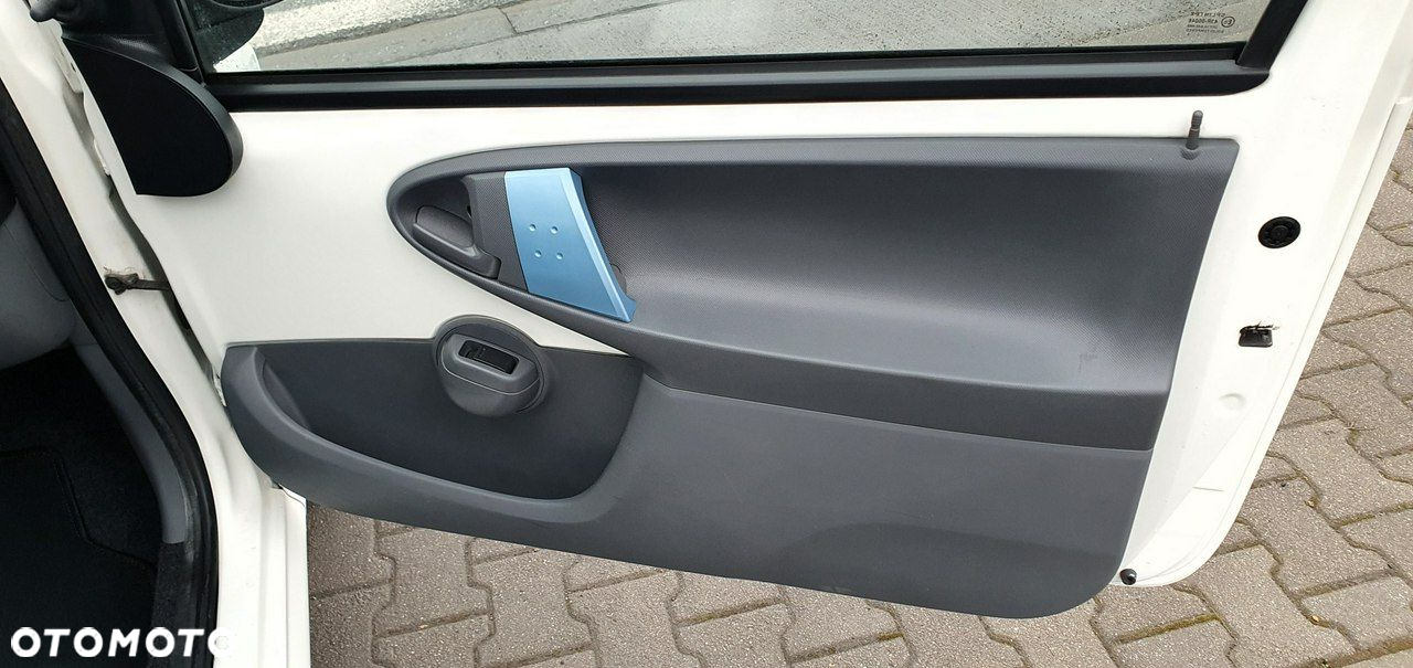 Peugeot 107 - 15