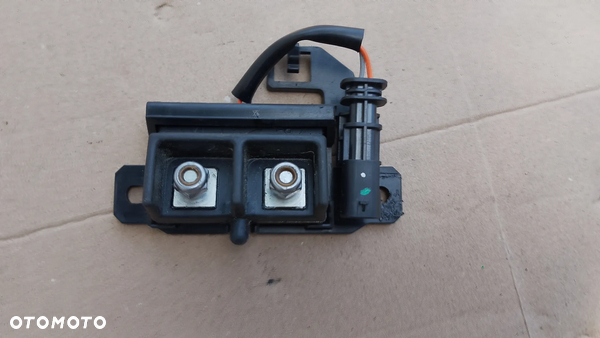 BMW Elektromagnes rozrusznika przekaźnik 5B4E925-01