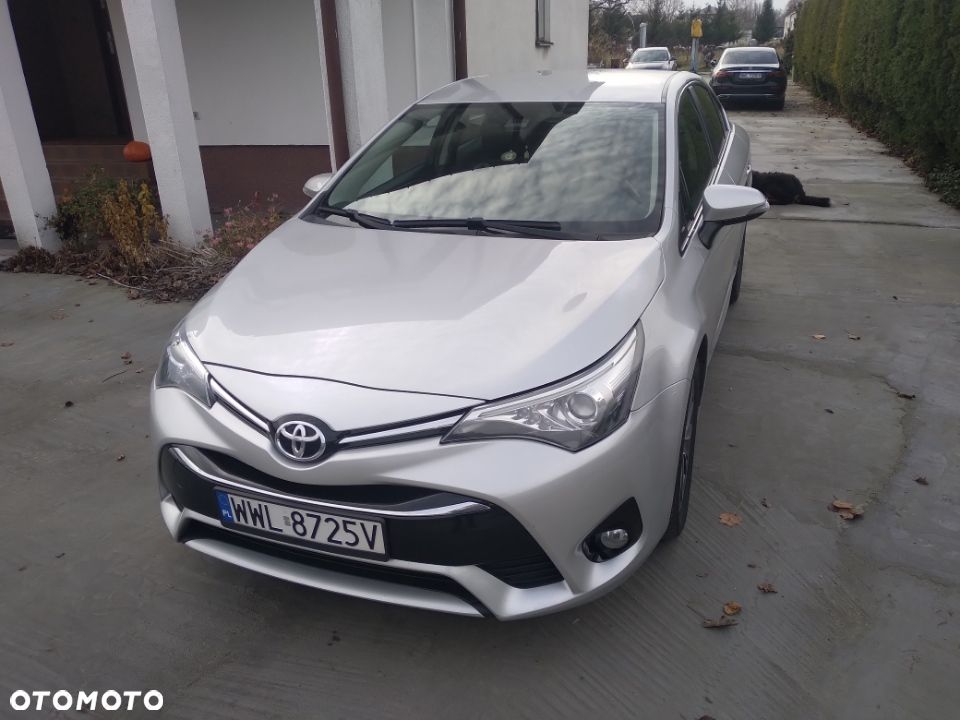 Toyota Avensis 2.0 D-4D Selection - 2