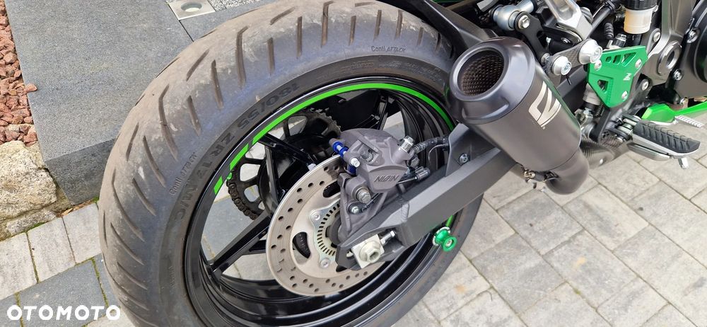 Kawasaki Z 900 - 10