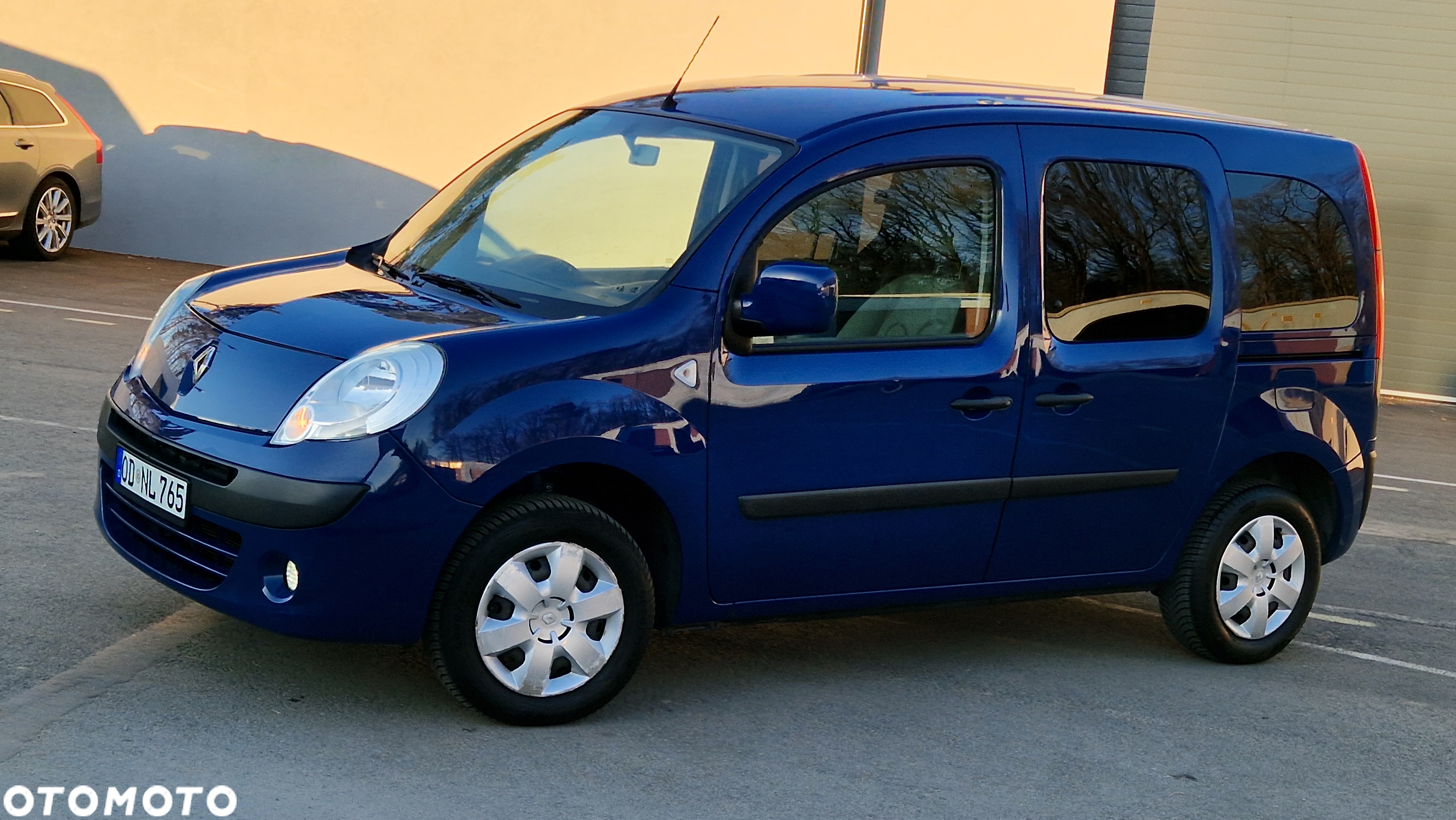 Renault Kangoo 1.6 8V 90 Happy Family - 7