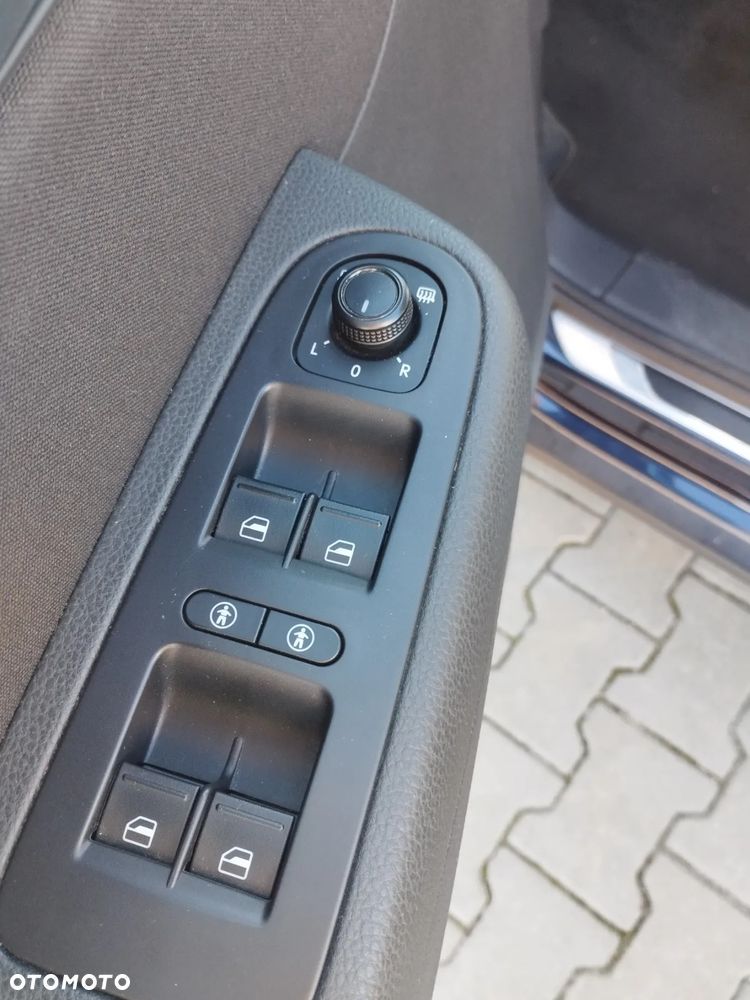 Volkswagen Sharan 2.0 TDI DSG (BlueMotion Technology) Sound - 14