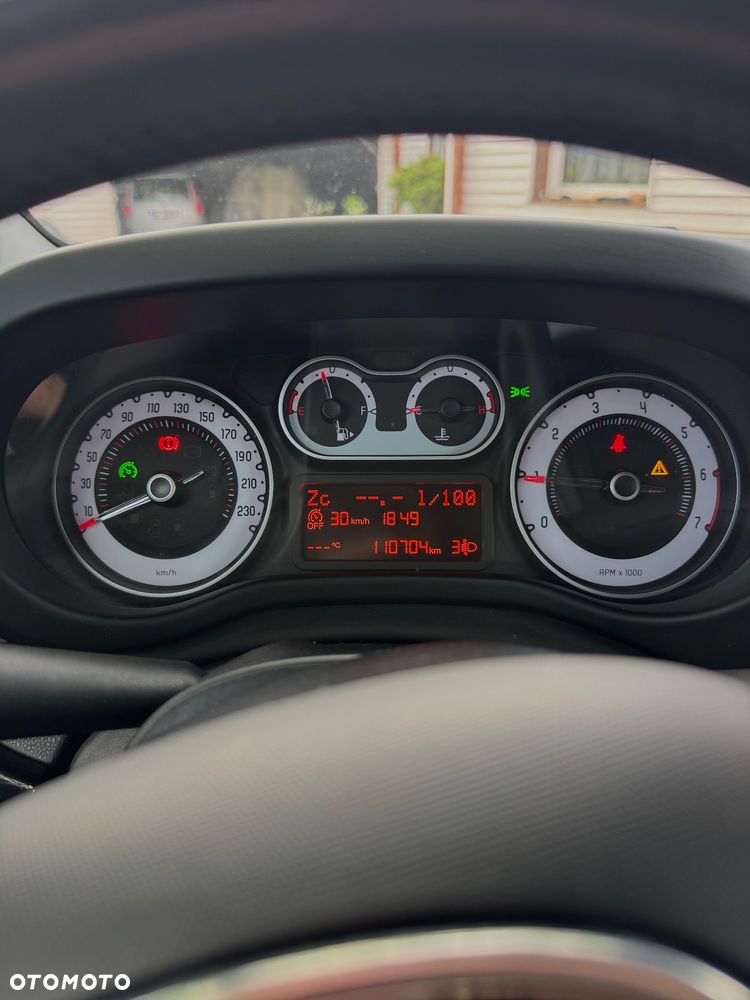 Fiat 500L Living 1.4 T-Jet 16V Lounge - 6