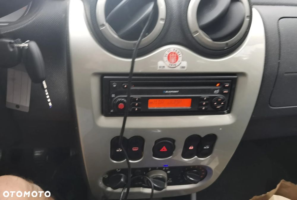 Dacia Sandero - 5