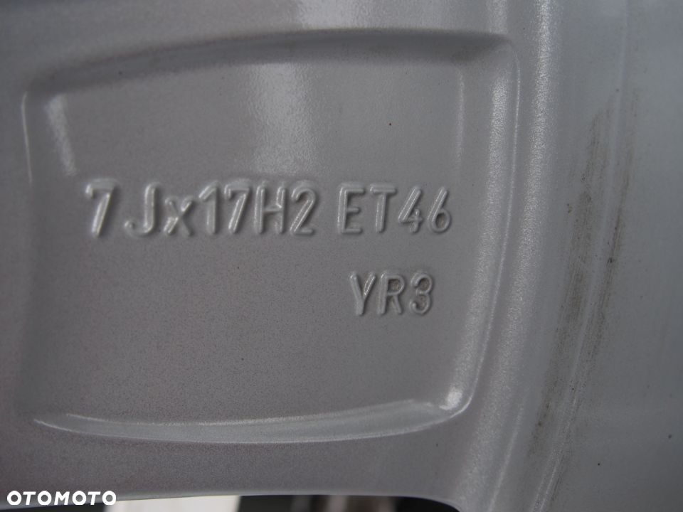 Skoda Rapid Felga 7Jx17H2 et 46 5x112 - 4