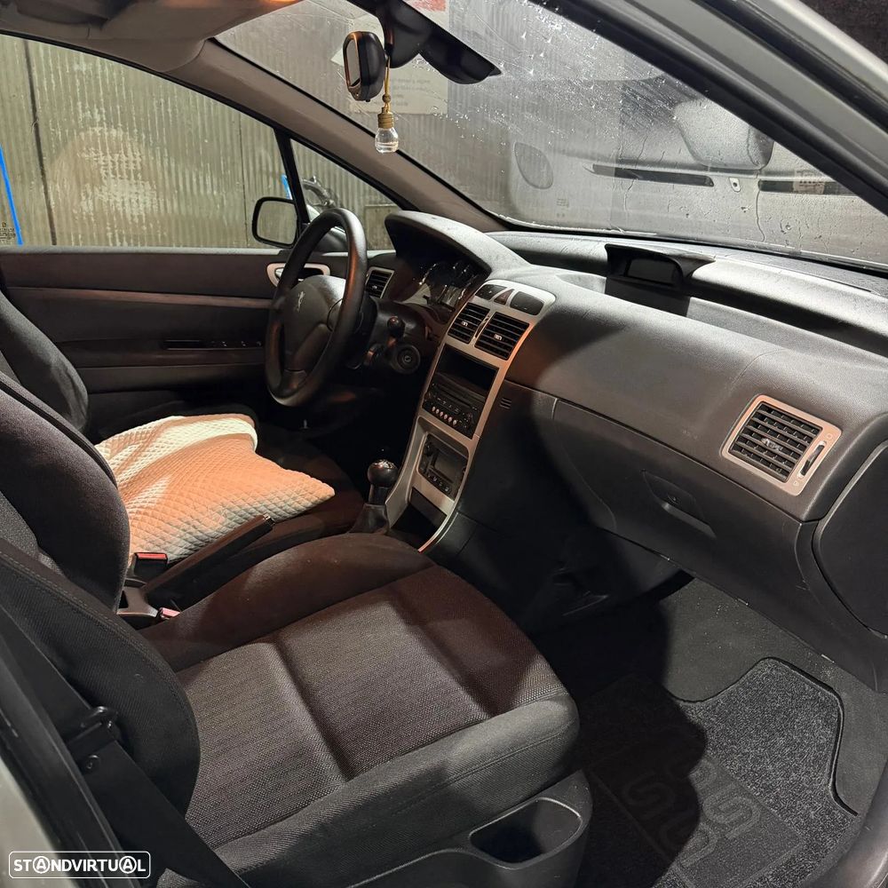 Peugeot 307 SW 1.6 HDi Black & Silver - 6