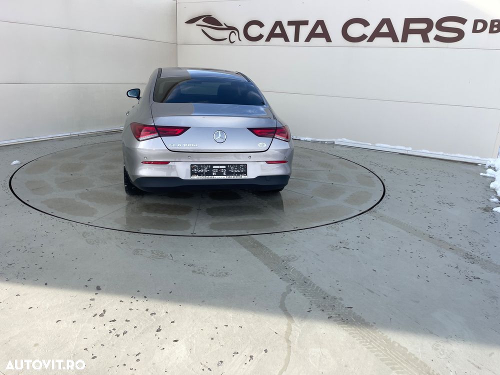 Mercedes-Benz CLA 180 d - 12