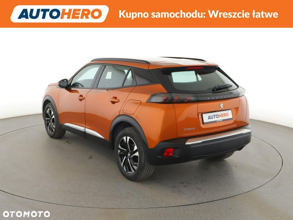 Peugeot 2008 PureTech 100 Allure S&S BVM6 - 5