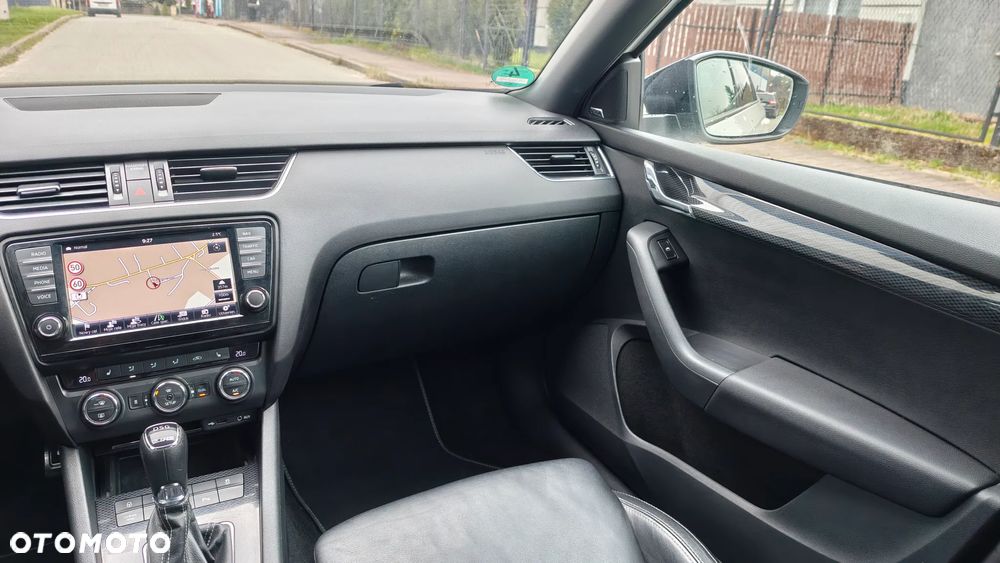 Skoda Octavia 2.0 TDI (Green tec) DSG RS - 28