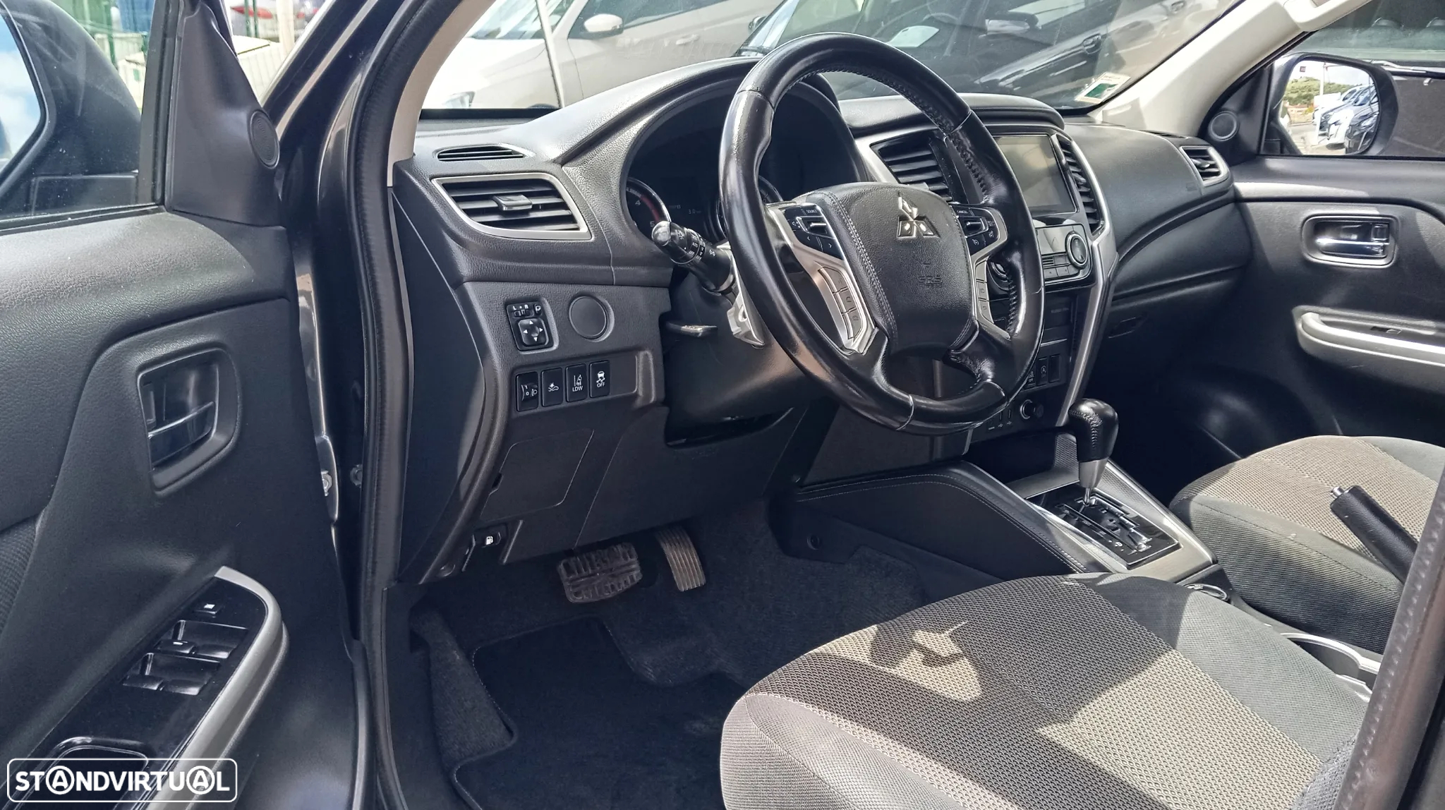 Mitsubishi L200 2.3 DI-D Strakar CD Intense AT 4WD - 7