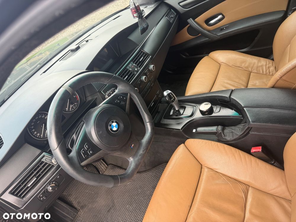 BMW Seria 5 530d Sport-Aut Edition Lifestyle - 16
