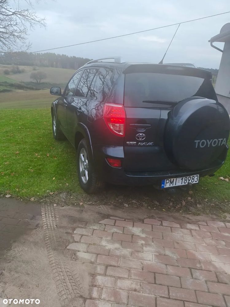 Toyota RAV4 2.2 D-CAT 4x4 Sol - 4