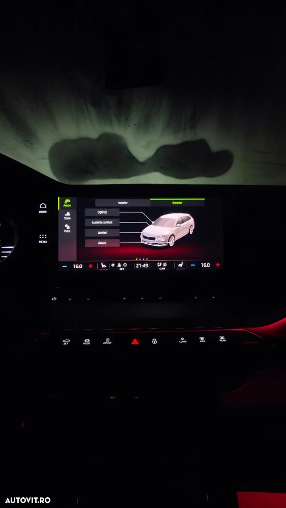 Skoda Octavia Combi Diesel 2.0 TDI DSG Ambition - 17