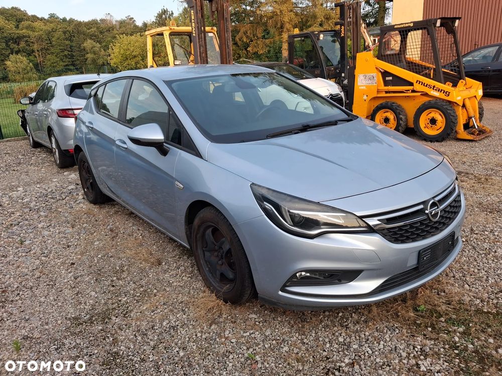 Opel Astra - 2