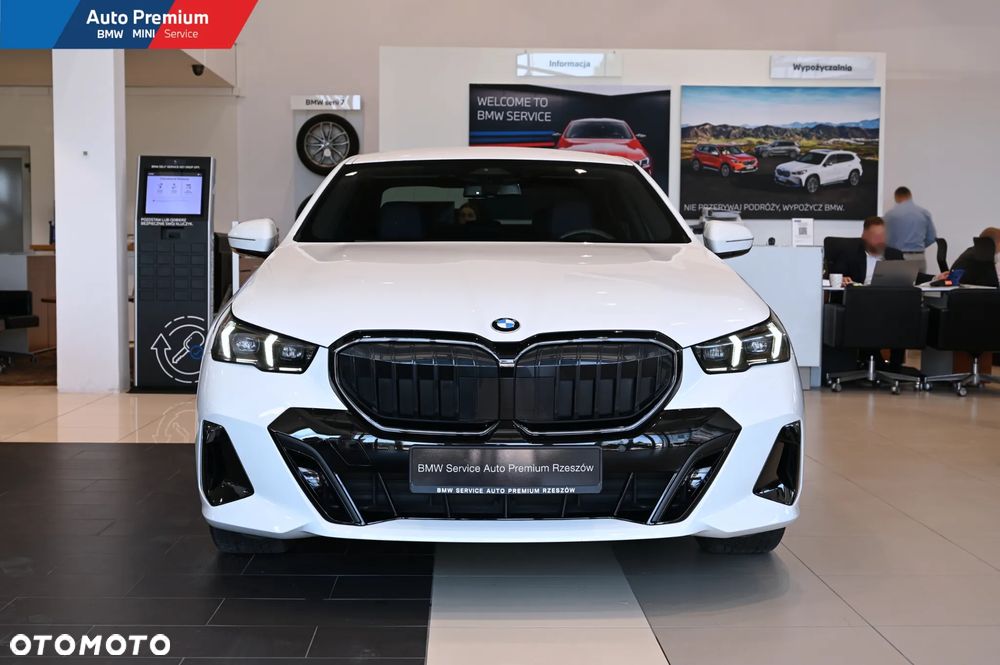 BMW Seria 5 520d xDrive mHEV - 3
