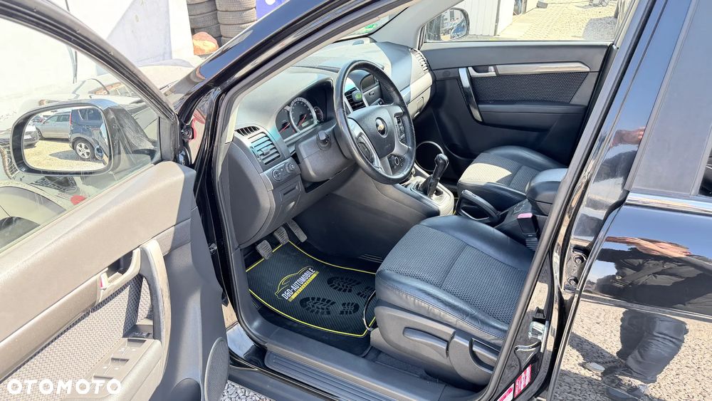 Chevrolet Captiva 2.4 4WD 7 Sitzer LT - 29