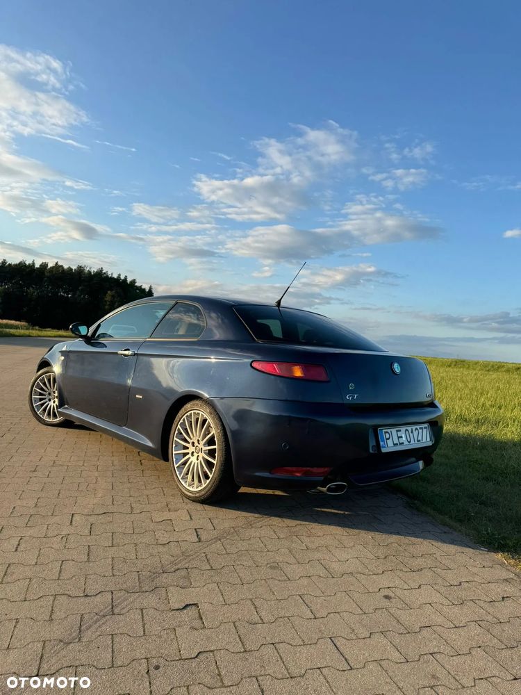 Alfa Romeo GT 1.9JTD 16V Q2 - 10
