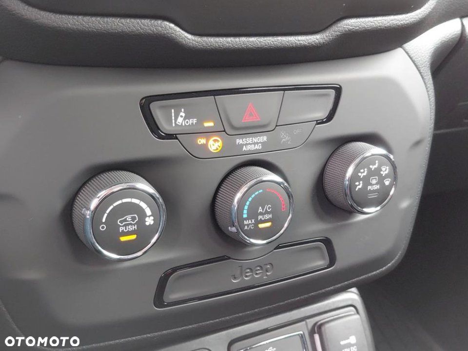 Jeep Renegade - 27