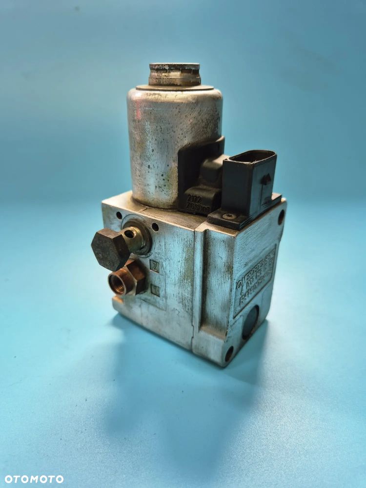 Zawor regulacji cisnienia Mercedes ACTROS MP4 A0001530459 - 7