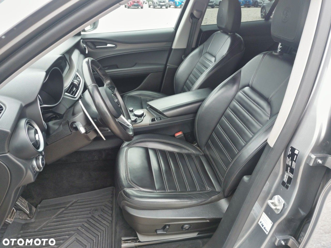 Alfa Romeo Stelvio - 9