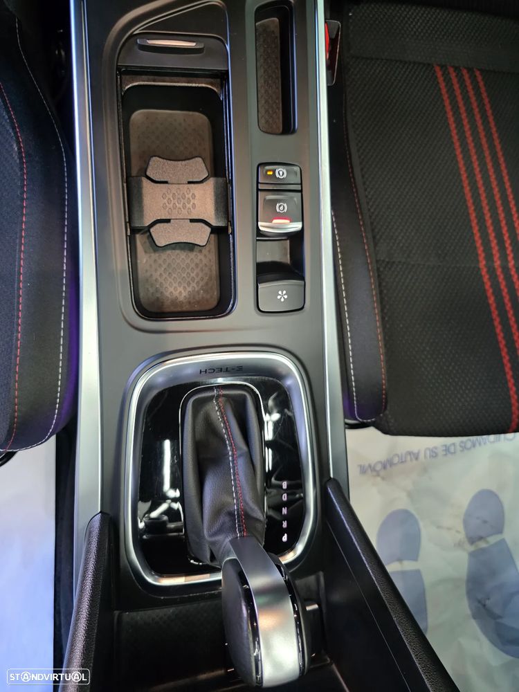 Renault Mégane 1.6 Plug-In R.S. Line - 53